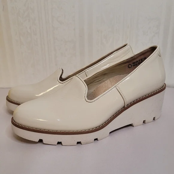 Vionic Willa Wedge Loafers Size 7W Water Repellant - Picture 6 of 11